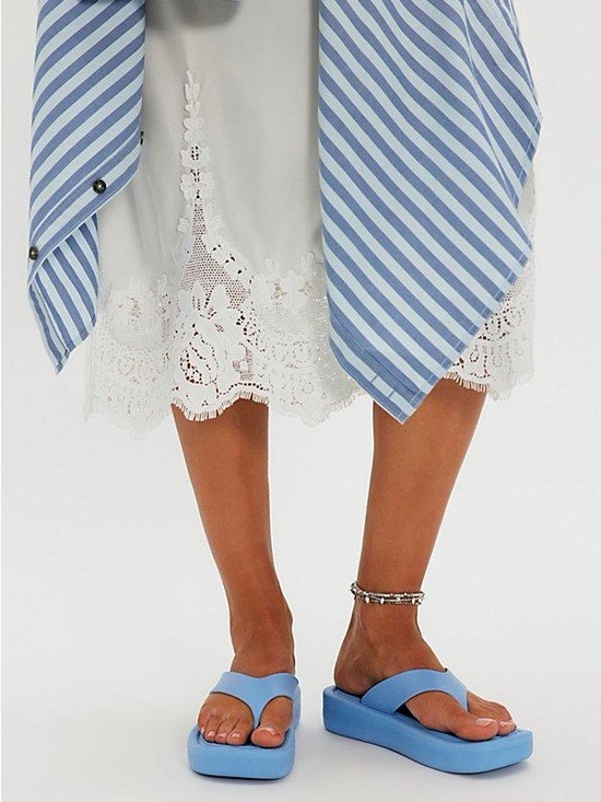 Jeffrey Campbell Shoes - Darcie platform flip flops